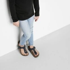 Birkenstock Gizeh Birko-Flor Nubuck Navy 16 Birkenstock Gizeh Birko-Flor Nubuck Navy -Trendy Steps Shop 1005128 f look b