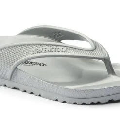 Birkenstock Honolulu Metallic Silver 15 Birkenstock Honolulu Metallic Silver -Trendy Steps Shop 1016348 detail 1