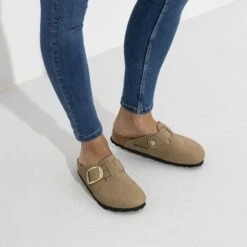 Birkenstock Boston Big Buckle Nubuck Leather -Trendy Steps Shop 1017953 f closeup f