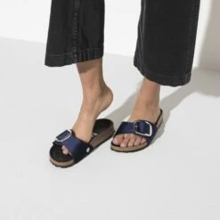 Birkenstock Madrid Big Buckle Velvet -Trendy Steps Shop 1020160 detail 8