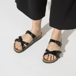 Birkenstock Franca Birko-Flor Patent Patent Black 14 Birkenstock Franca Birko-Flor Patent Patent Black -Trendy Steps Shop 1020177 f closeup f
