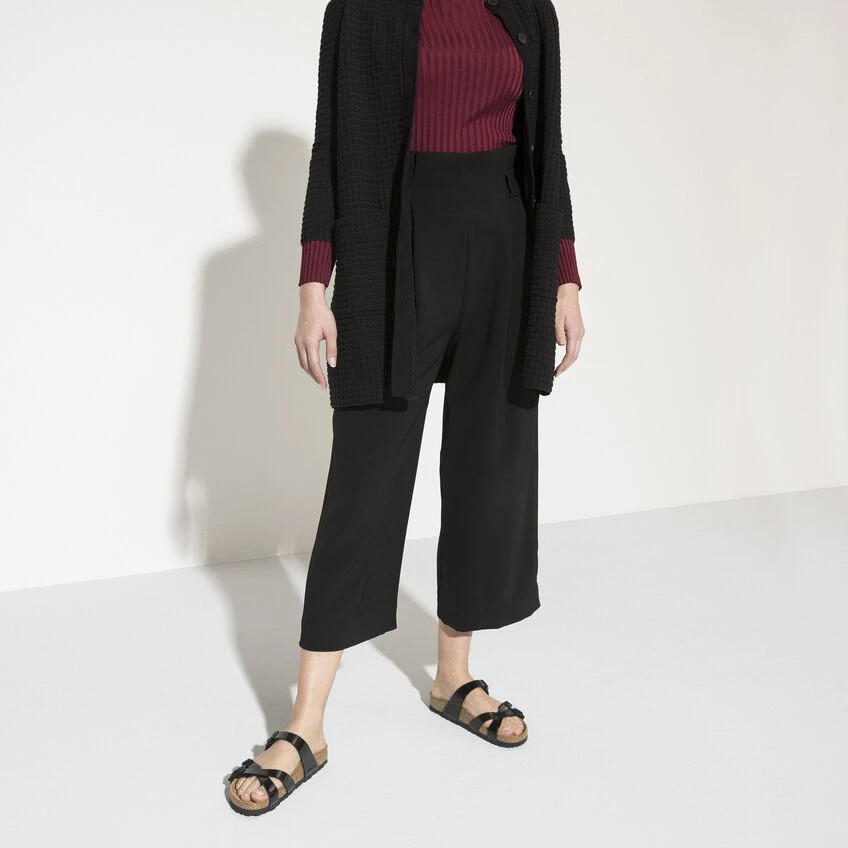 Birkenstock Franca Birko-Flor Patent Patent Black 5 Birkenstock Franca Birko-Flor Patent Patent Black - Image 3