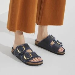 Birkenstock Arizona Big Buckle Oiled Leather 15 Birkenstock Arizona Big Buckle Oiled Leather -Trendy Steps Shop 1023139 f closeup f