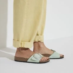 Birkenstock Madrid Nubuck Leather -Trendy Steps Shop 1023994 f closeup f