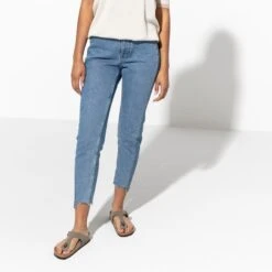 Birkenstock Gizeh Birko-Flor Nubuck Stone 14 Birkenstock Gizeh Birko-Flor Nubuck Stone -Trendy Steps Shop 43393 f look f